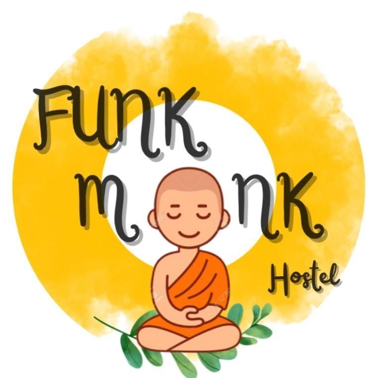 Funk Monk Villa Hostel Pondicherry 오로빌 외부 사진